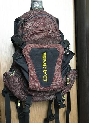 Вело рюкзак dakine nomad 18l сша1 фото