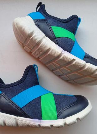 Кроссовки ecco intrinsic mini 75451150595 размеры 24,25,26 оригинал