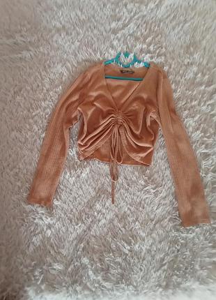 Топ с рукавами