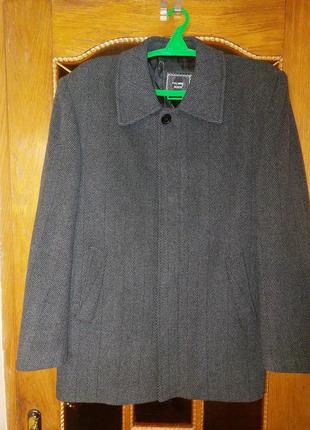 Качественное мужское пальто 52-54 г.1 фото