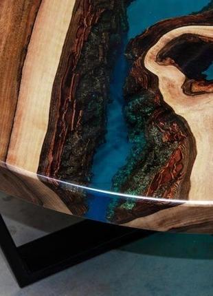 Стіл журнальний париж дизайнерський річка з прозорої епоксидної смоли та масиву горіха 800 мм6 фото