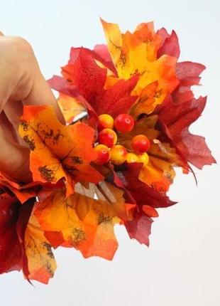 Яркий осенний венок с листьями и калиной, осенний обруч, веночек из листьев4 фото