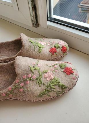 Войлочные тапки6 фото
