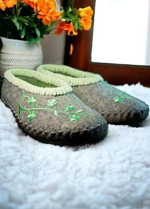 Войлочные тапки " valy"