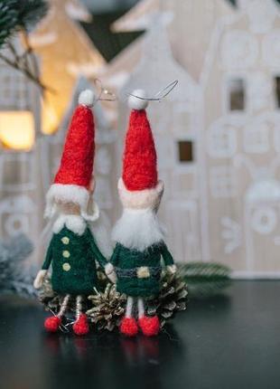 Пара різдвяних ельфів із шерсті в подарунковій коробці10 фото