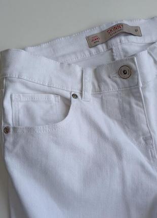 Белые джинсы скинни некст р.85 фото