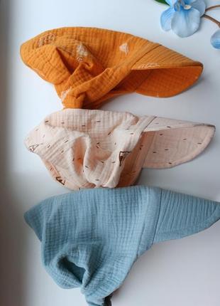 Косинка на резинці з козирком