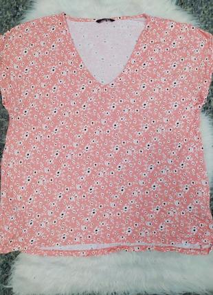 Женская футболка из вискозы большой размер / футболка летняя xxl в цветочки1 фото