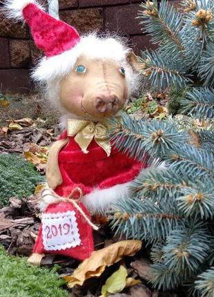 Подарунок на новий рік, свинка снігуронька.