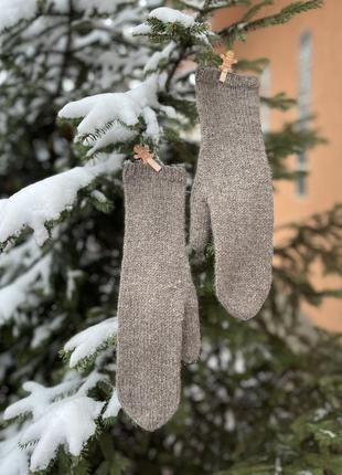 Рукавички жіночі вʼязані з вовни бебі-яка1 фото