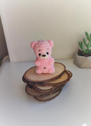 Рожевий плюшевий маленький ведмедик. мініатюрна іграшка брелок подарунок. милий ведмедик2 фото