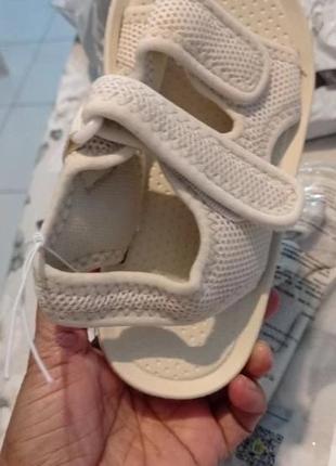 Босоніжки 5