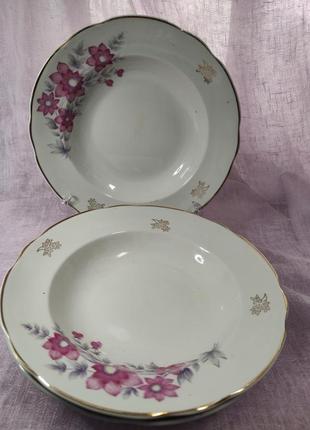 Тарелки глубоки