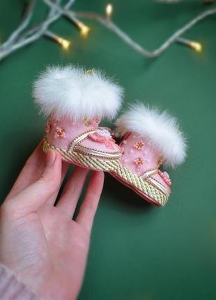 Новорічні іграшки. милі рожеві чобітки, різдвяна та новорічна прикраса.   маленькі чобітки на вдачу.7 фото