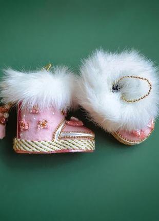 Новорічні іграшки. милі рожеві чобітки, різдвяна та новорічна прикраса.   маленькі чобітки на вдачу.5 фото