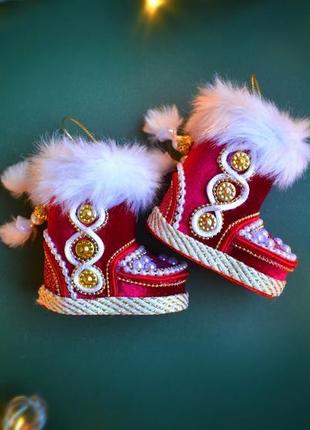 Червоні різдвяні чобітки. маленькі чобітки на вдачу. новорічна іграшка.5 фото