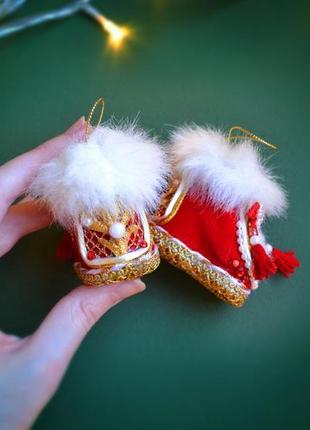 Красные рождественские сапожки, новогоднее украшение на удачу.6 фото