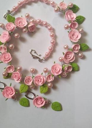 Кольє і сережки з рожевими трояндами4 фото