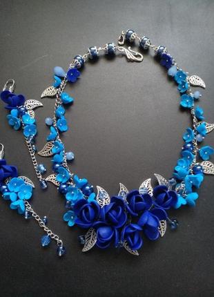 Кольє і сережки з крокусами