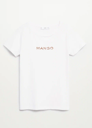 Женская белая футболка mango с золотым лого7 фото