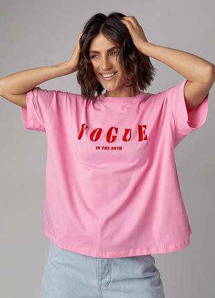 Женская футболка oversize с надписью vogue