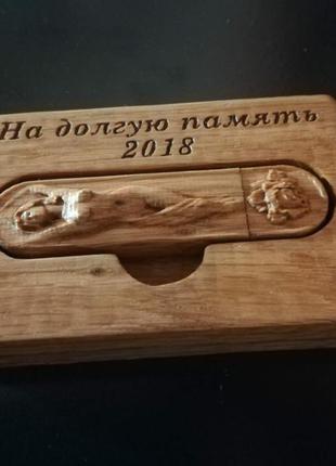 Флешка деревянная "дева" 3d 16gbit woodfleshka с подставкой