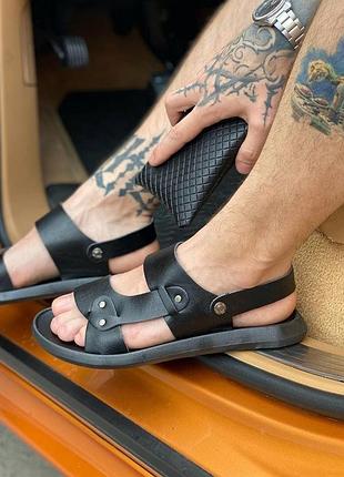 Шльопанці шльопки босоніжки