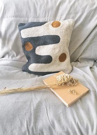 Вишита декоративна подушка arizona