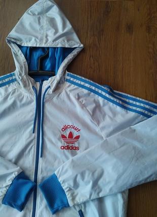 Куртка adidas
&lt;unk&gt; оригинал3 фото