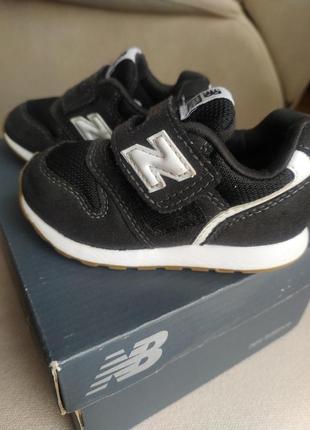 Кроссовки new balance размер 22.5