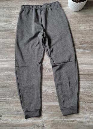 Мужские спортивные штаны на флисе nike therma grey6 фото