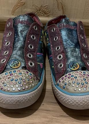 Светящиеся кеды для девочки skechers 34 размер