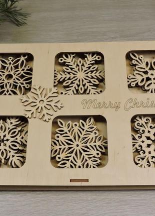 Набор новогодних деревянных резных снежинок из фанеры в подарочной коробке(24снежинки)21113 фото
