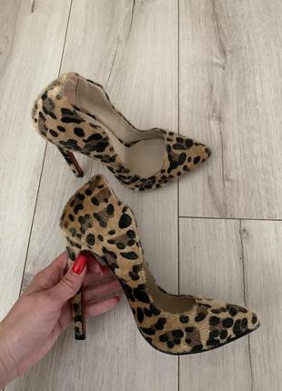 Туфлі в стилі christian louboutin люкс якість