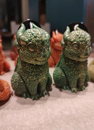 Свеча дракон зеленый