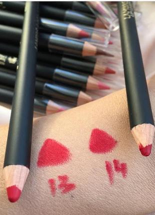 Акция карандаш для губ  lip liner №13 lambre perfect contour4 фото