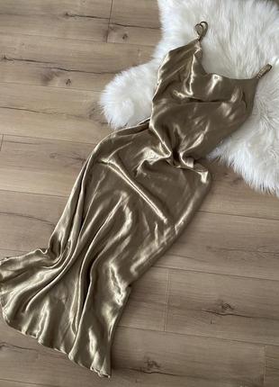 Атласное вечернее платье цвет шампань/золото