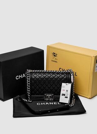 Жіноча сумка в стилі chanel medium boy black/silver caviar rhw premium.6 фото