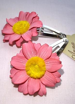 Шпилька твк так з квітами з фома ручної роботи "рожева ромашка"3 фото