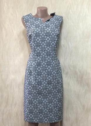 Элегантное приталенное платье tu", р.12