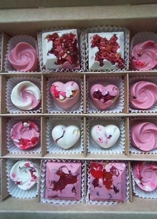 Шоколадні цукерки ручної роботи "валентин"1 фото