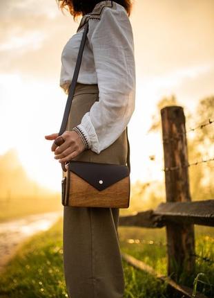 Женская деревянная сумочка"корица"