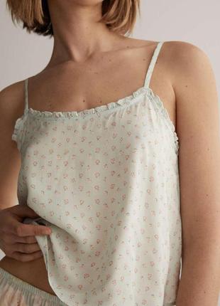 Ніжний нічний топ м'ятного кольору oysho