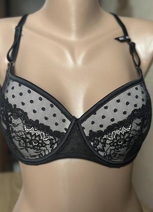 Бюстгальтер