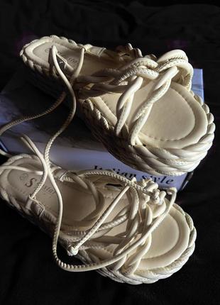 Новые босоножки, сандалии