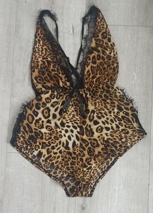 Жіноча піжама в леопардовий принт