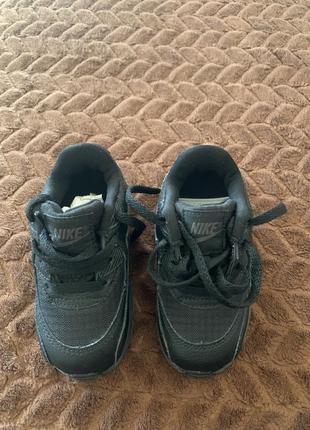 Кроссовки 3