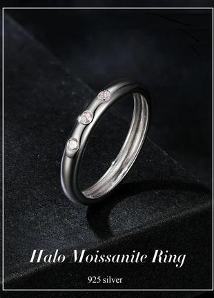 Серебряное кольцо с бриллиантами муассанитами. муассанит