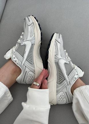 Кроссовки nike zoom vomero 5 silver4 фото