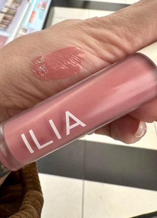 Зволожуюча олійка для губ з відтінком ilia balmy gloss tinted lip oil5 фото